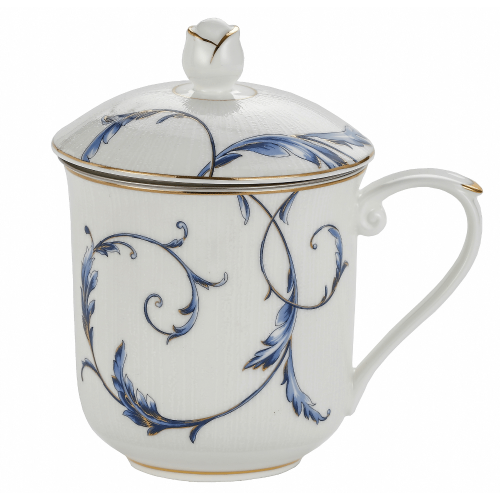 porcelanowy-kubek-z-zaparzaczem-i-pokrywka-380-ml-bialo-niebieski.png