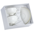 komplet-porcelanowych-filizanek-ze-spodkami-biale-klasyczne-pudelko.png